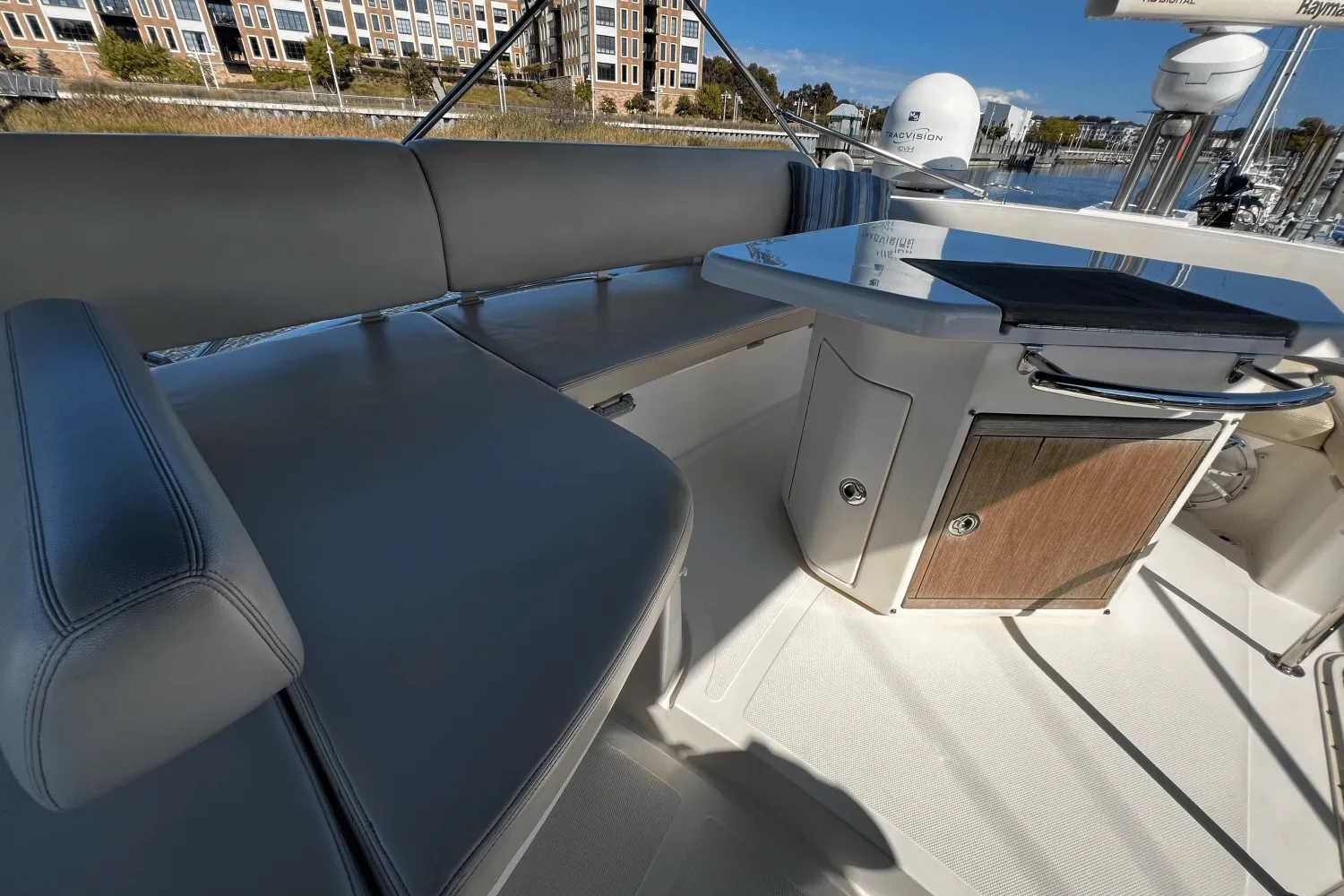 2011 Azimut 47 FLYBRIDGE Image Thumbnail #79