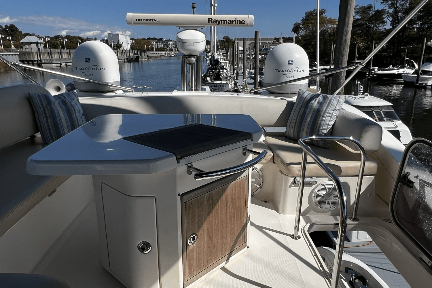 2011 Azimut 47 FLYBRIDGE Image Thumbnail #75