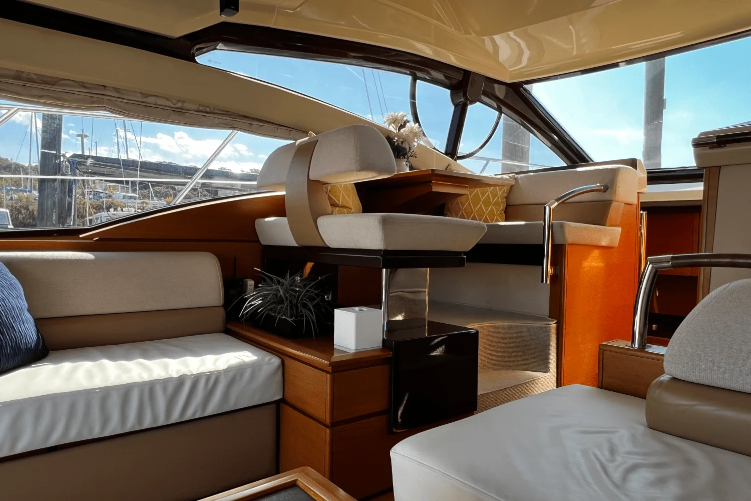 2011 Azimut 47 FLYBRIDGE Image Thumbnail #56