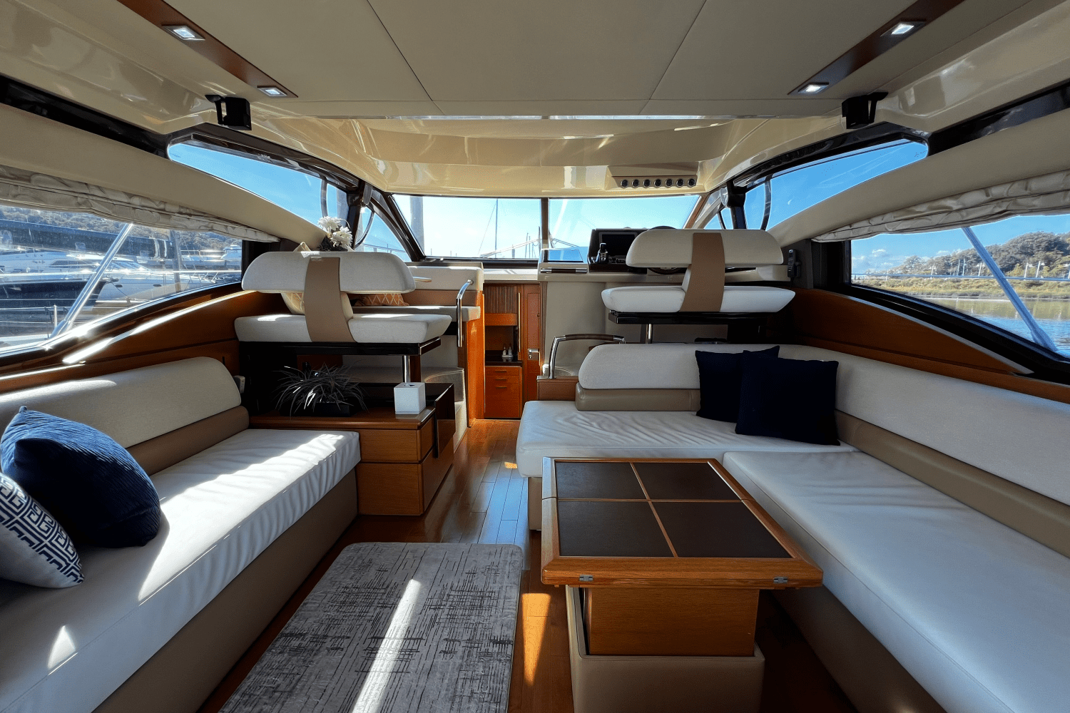 2011 Azimut 47 FLYBRIDGE Image Thumbnail #55
