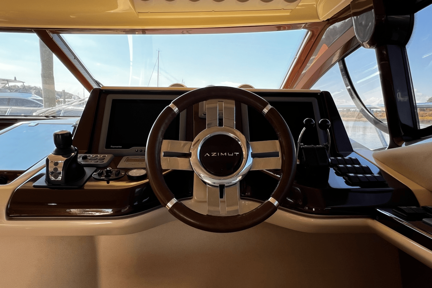 2011 Azimut 47 FLYBRIDGE Image Thumbnail #53