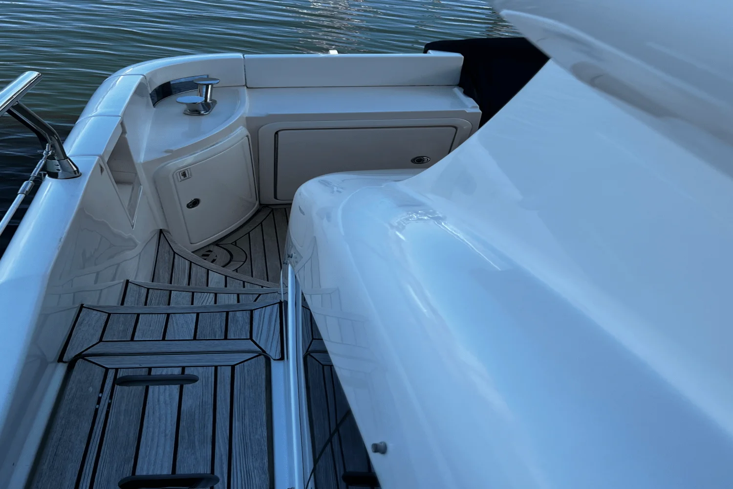 2011 Azimut 47 FLYBRIDGE Image Thumbnail #60