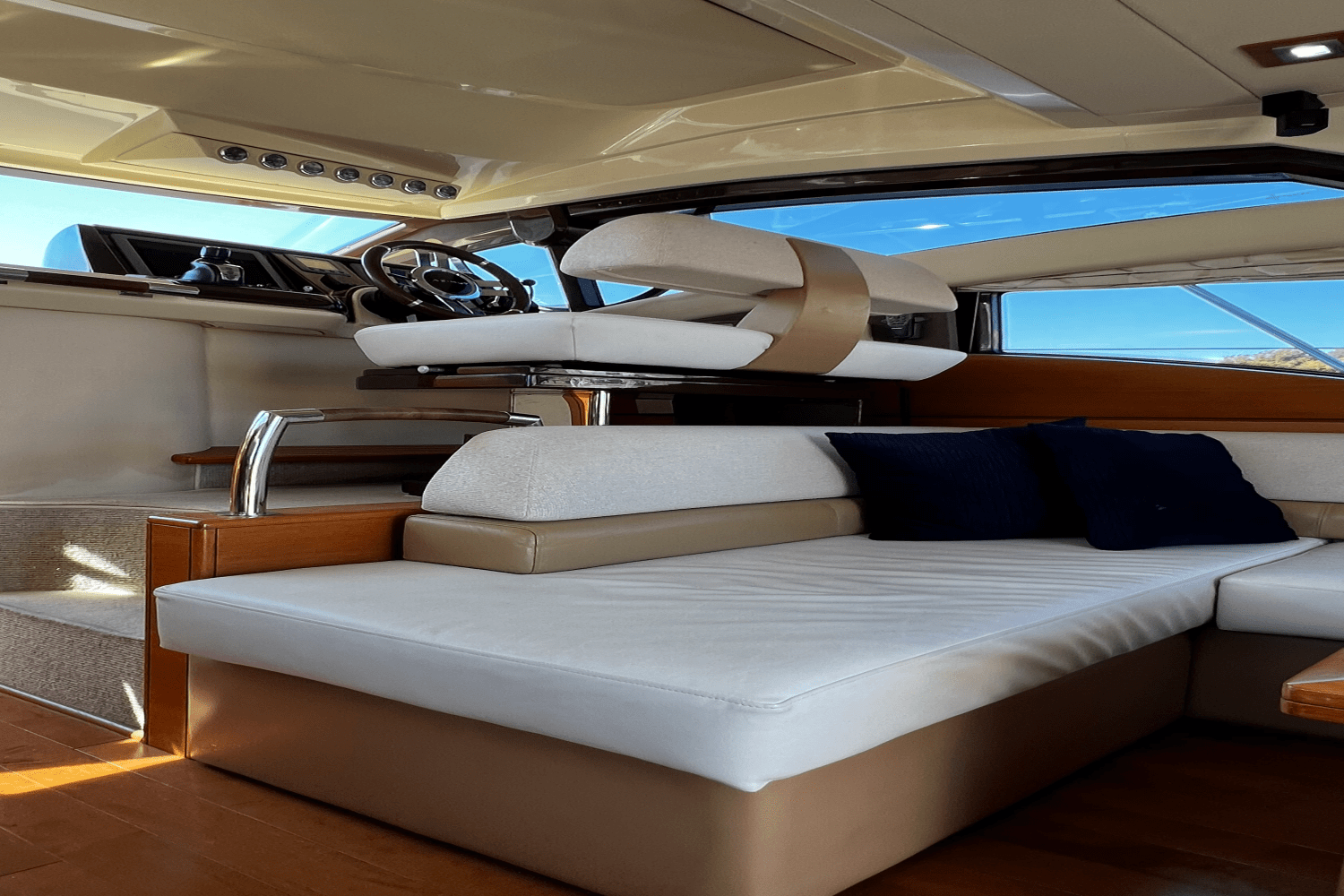 2011 Azimut 47 FLYBRIDGE Image Thumbnail #58
