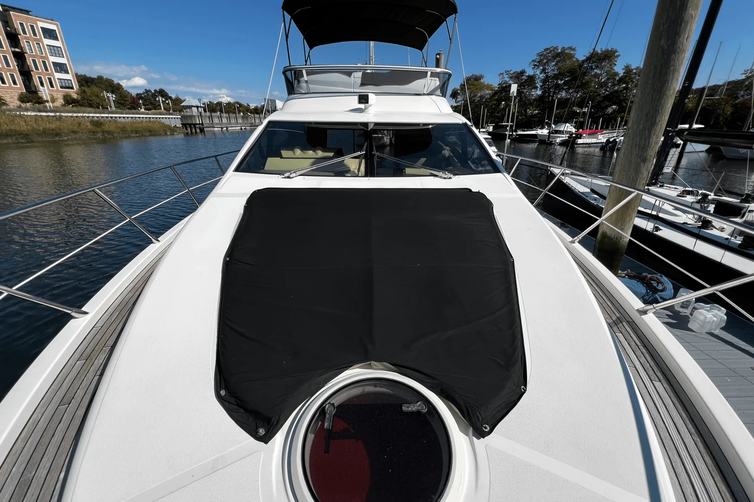 2011 Azimut 47 FLYBRIDGE Image Thumbnail #12