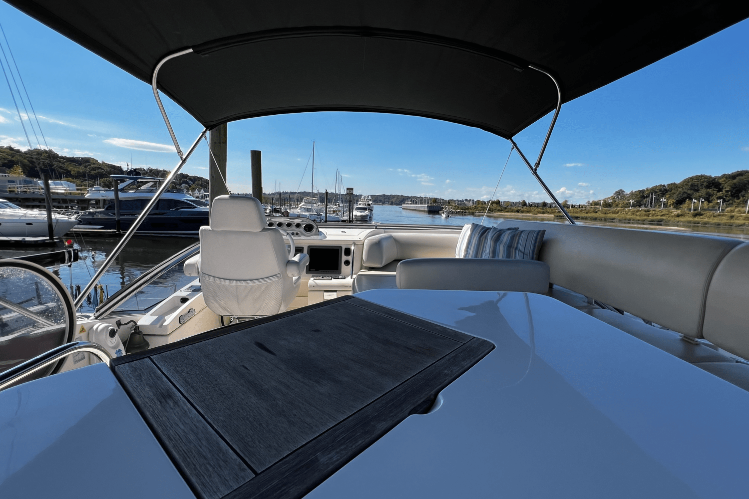 2011 Azimut 47 FLYBRIDGE Image Thumbnail #76