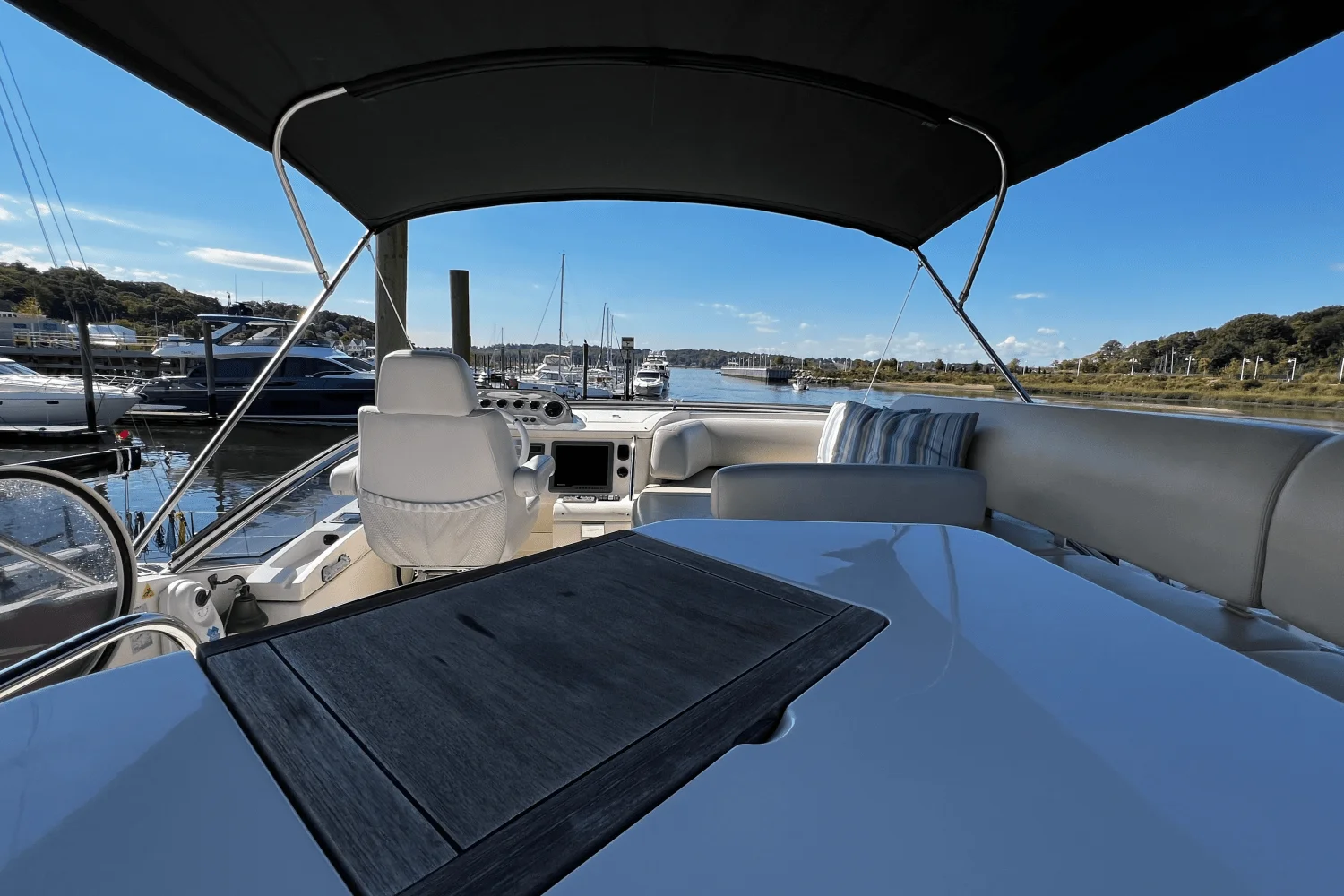 2011 Azimut 47 FLYBRIDGE Image Thumbnail #76