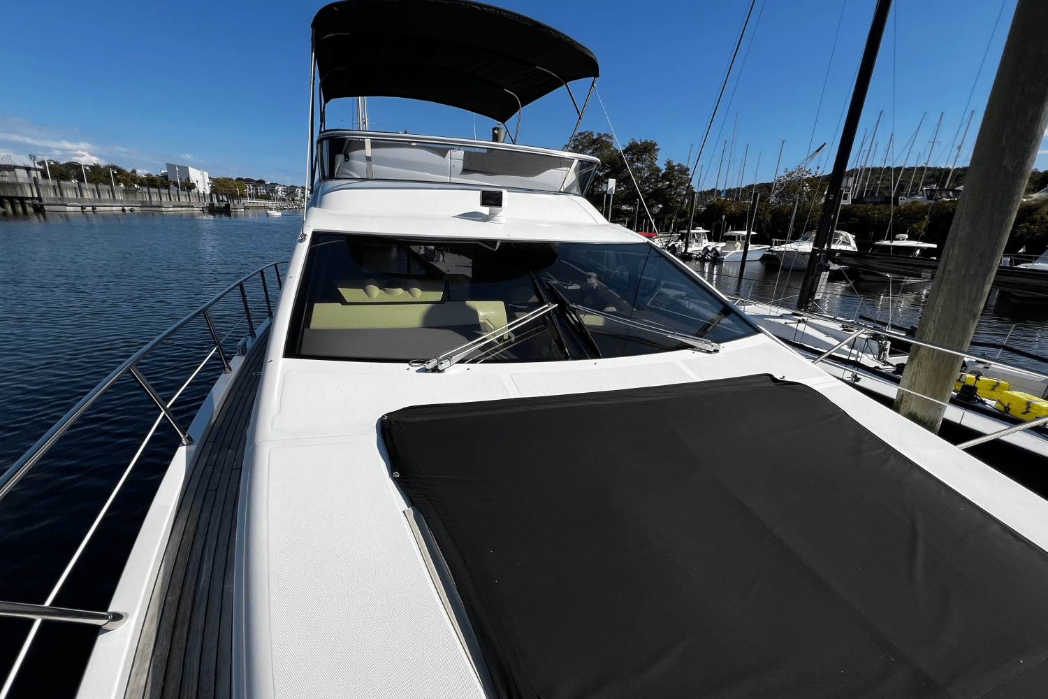 2011 Azimut 47 FLYBRIDGE Image Thumbnail #88