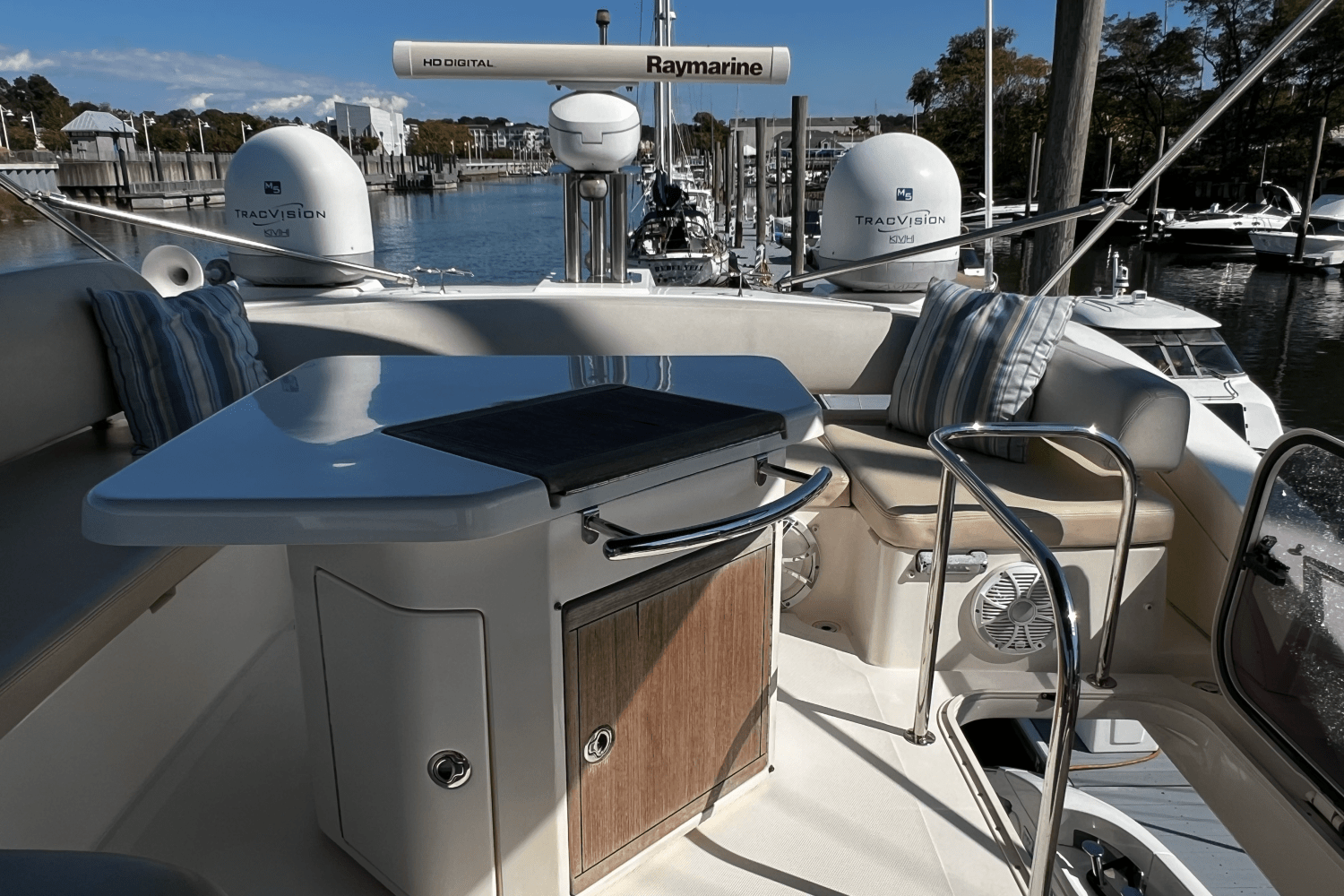 2011 Azimut 47 FLYBRIDGE Image Thumbnail #75