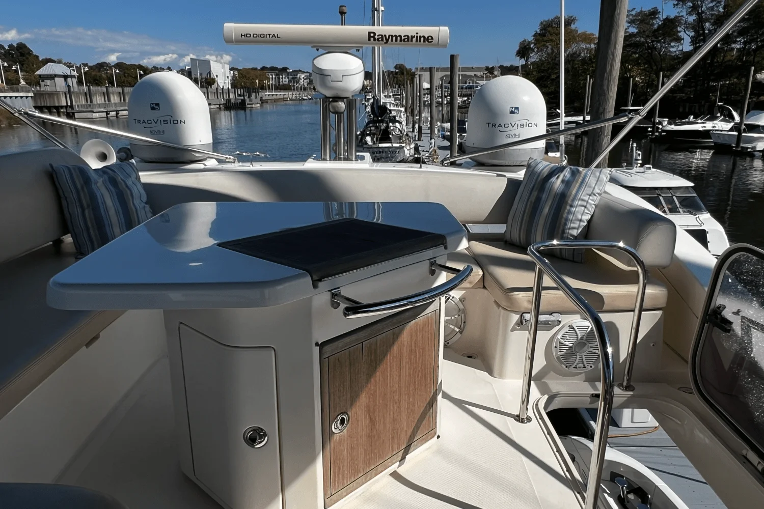 2011 Azimut 47 FLYBRIDGE Image Thumbnail #75