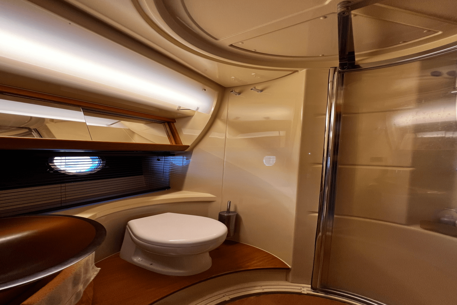 2011 Azimut 47 FLYBRIDGE Image Thumbnail #20