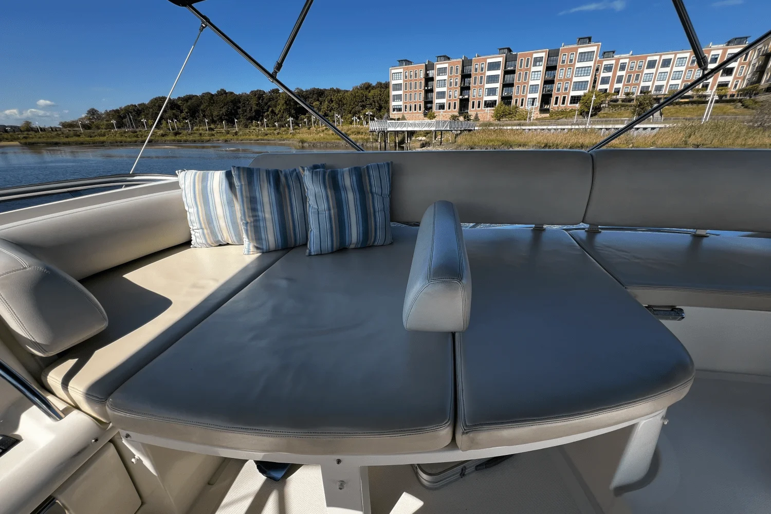 2011 Azimut 47 FLYBRIDGE Image Thumbnail #78