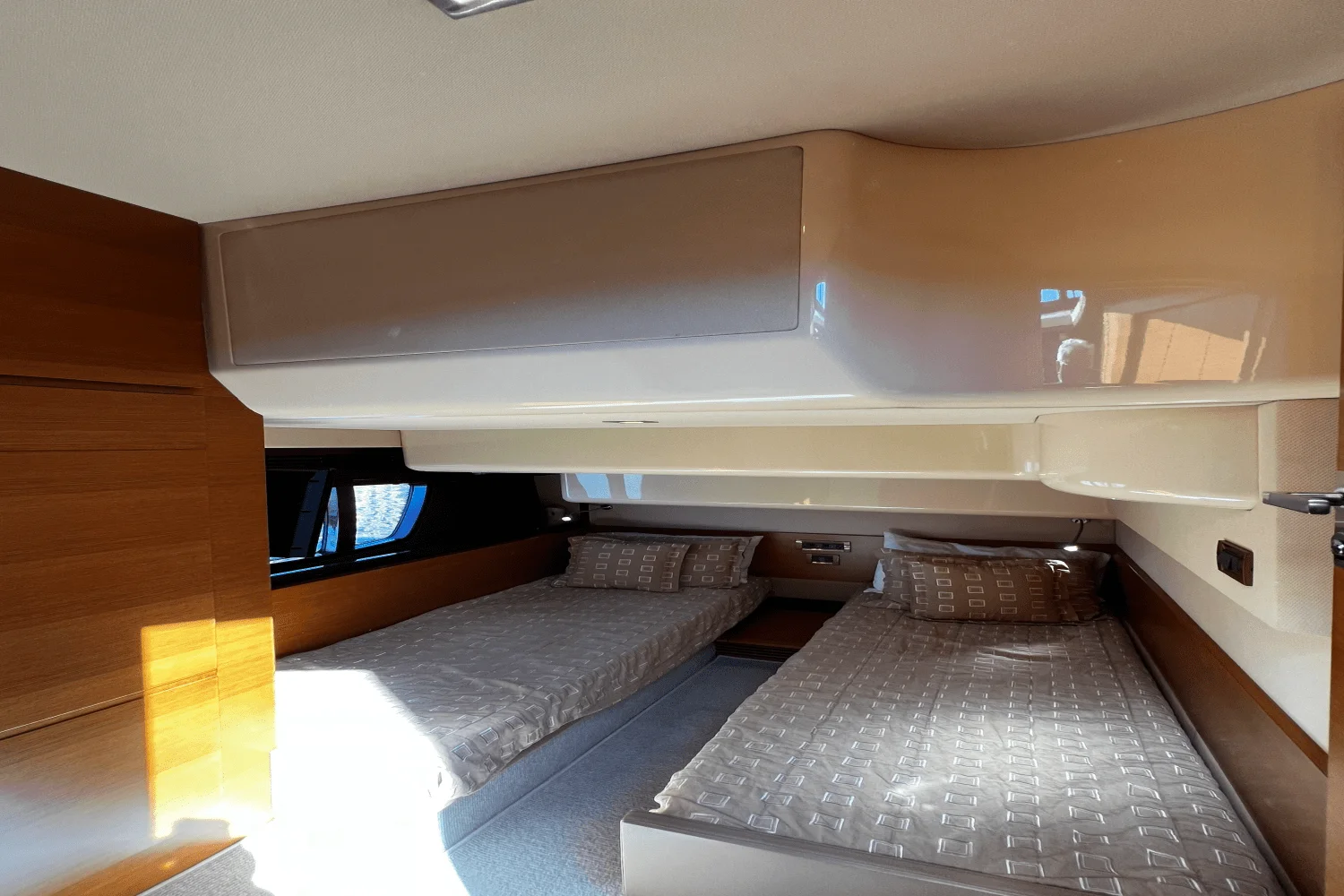 2011 Azimut 47 FLYBRIDGE Image Thumbnail #23