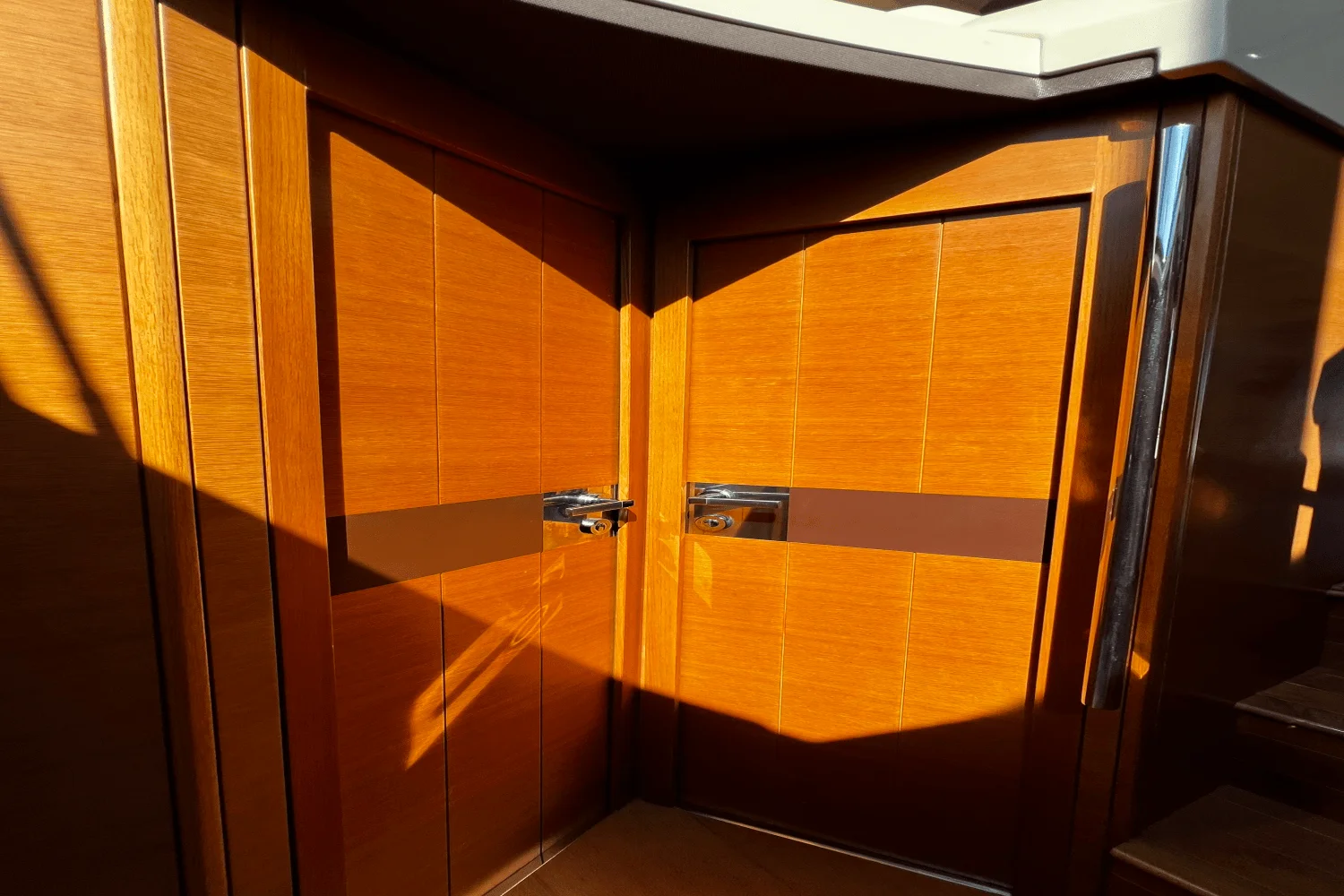 2011 Azimut 47 FLYBRIDGE Image Thumbnail #22