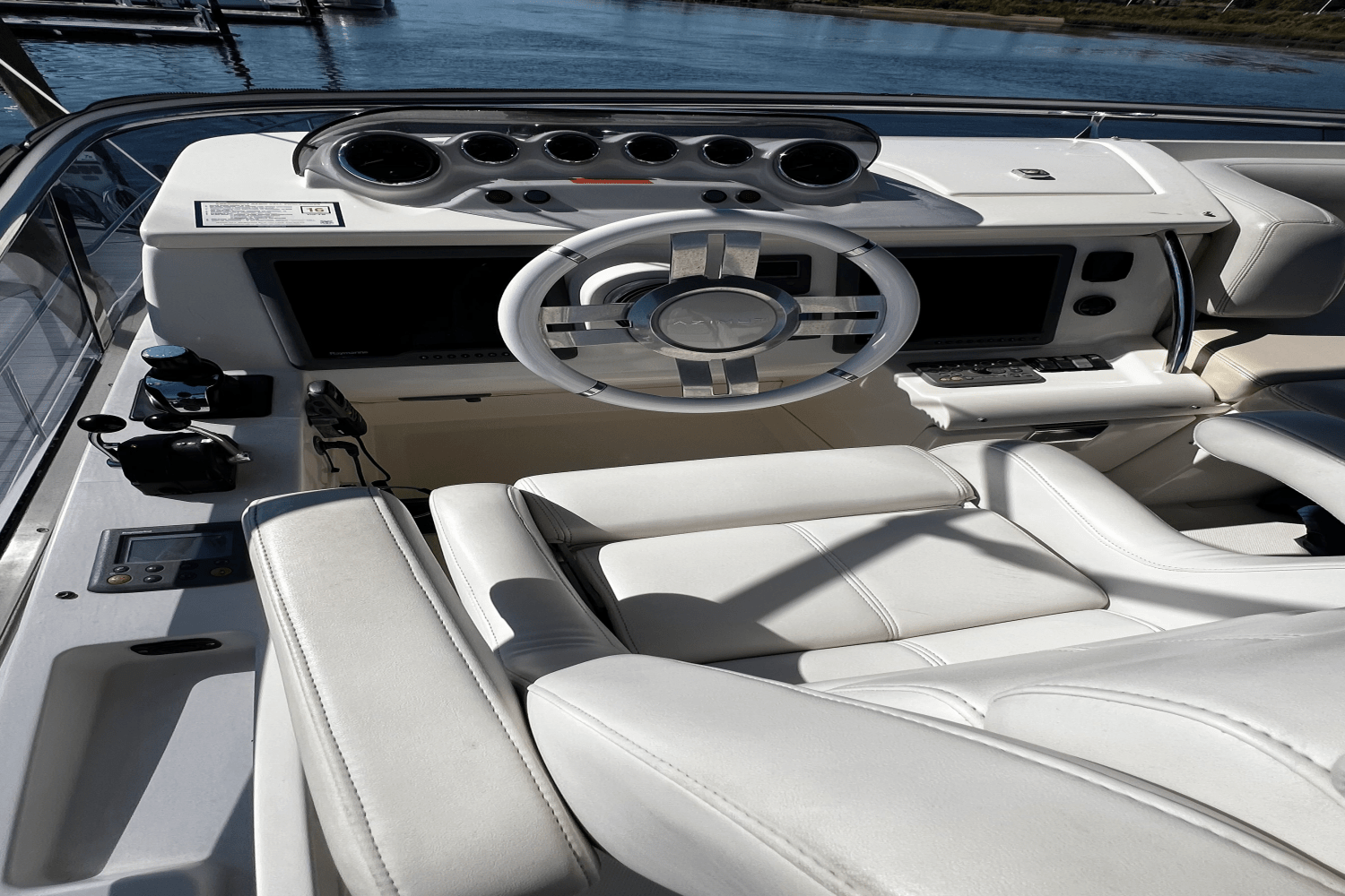 2011 Azimut 47 FLYBRIDGE Image Thumbnail #71