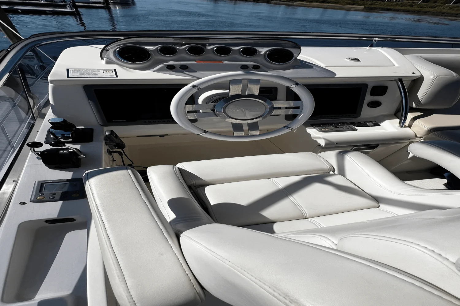 2011 Azimut 47 FLYBRIDGE Image Thumbnail #71