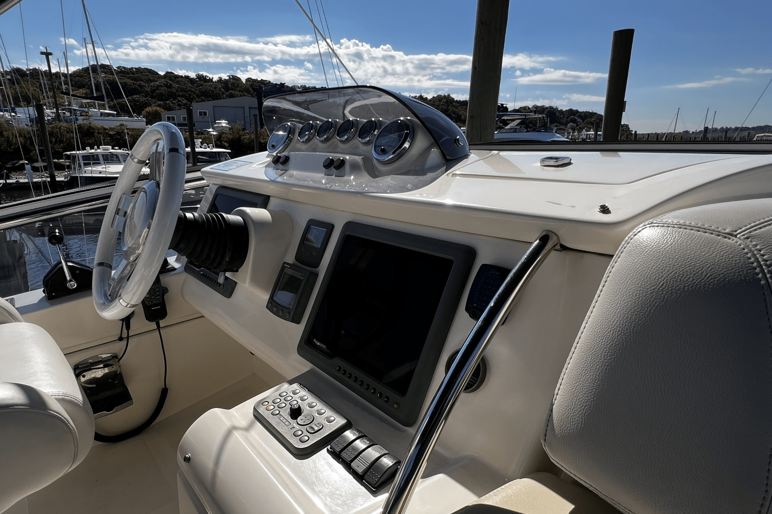 2011 Azimut 47 FLYBRIDGE Image Thumbnail #74