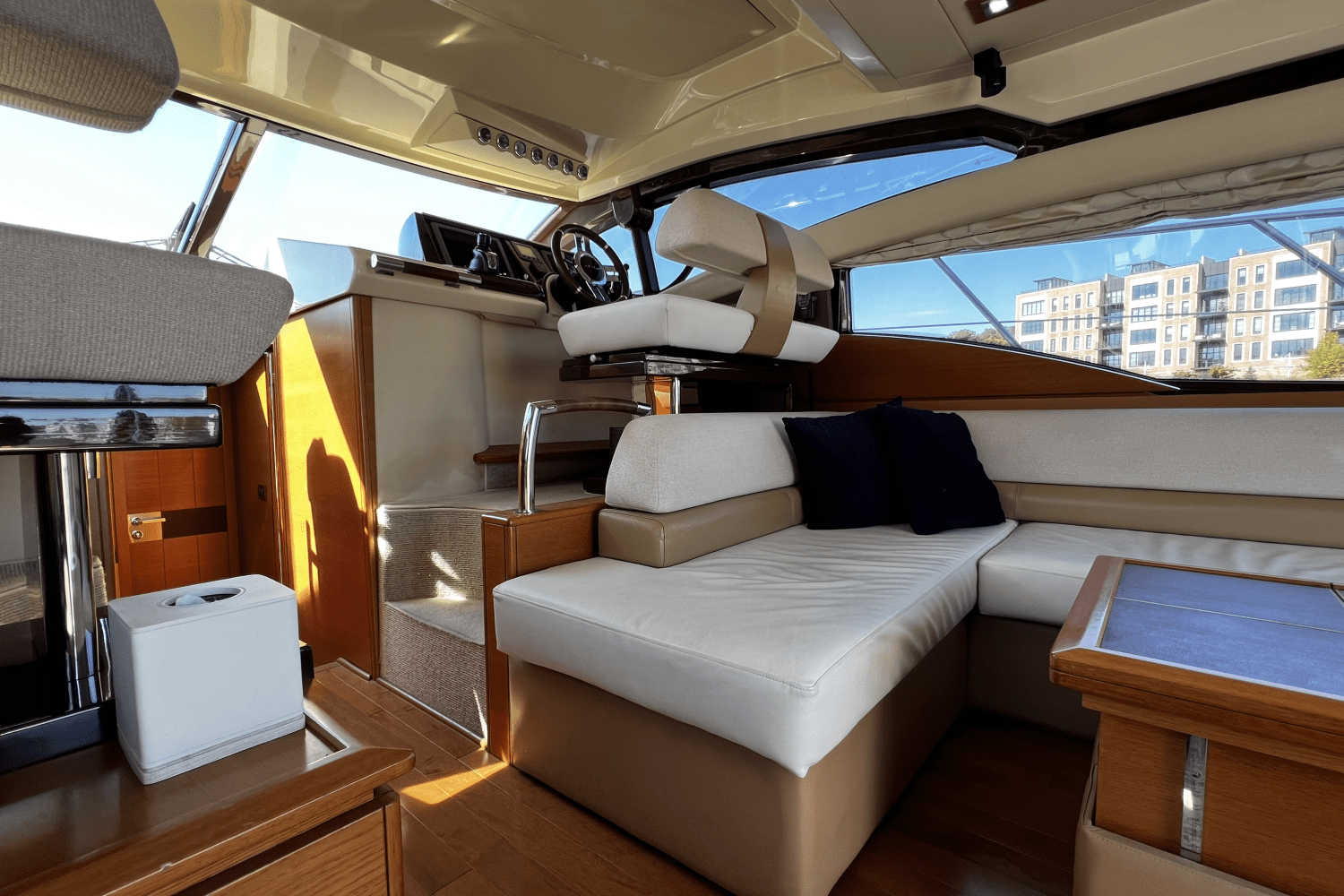 2011 Azimut 47 FLYBRIDGE Image Thumbnail #57