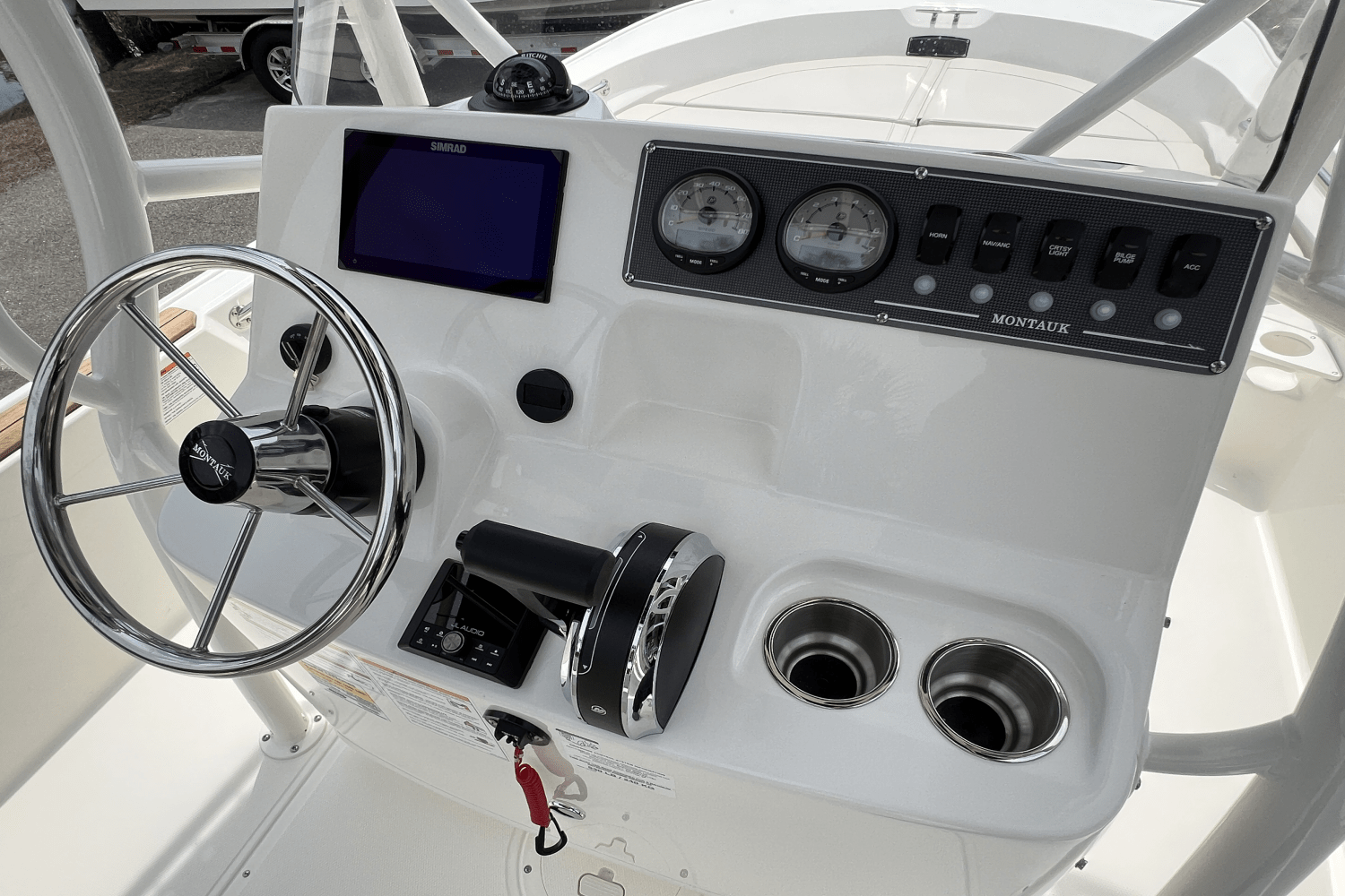 2025 Boston Whaler 190 Montauk Image Thumbnail #7