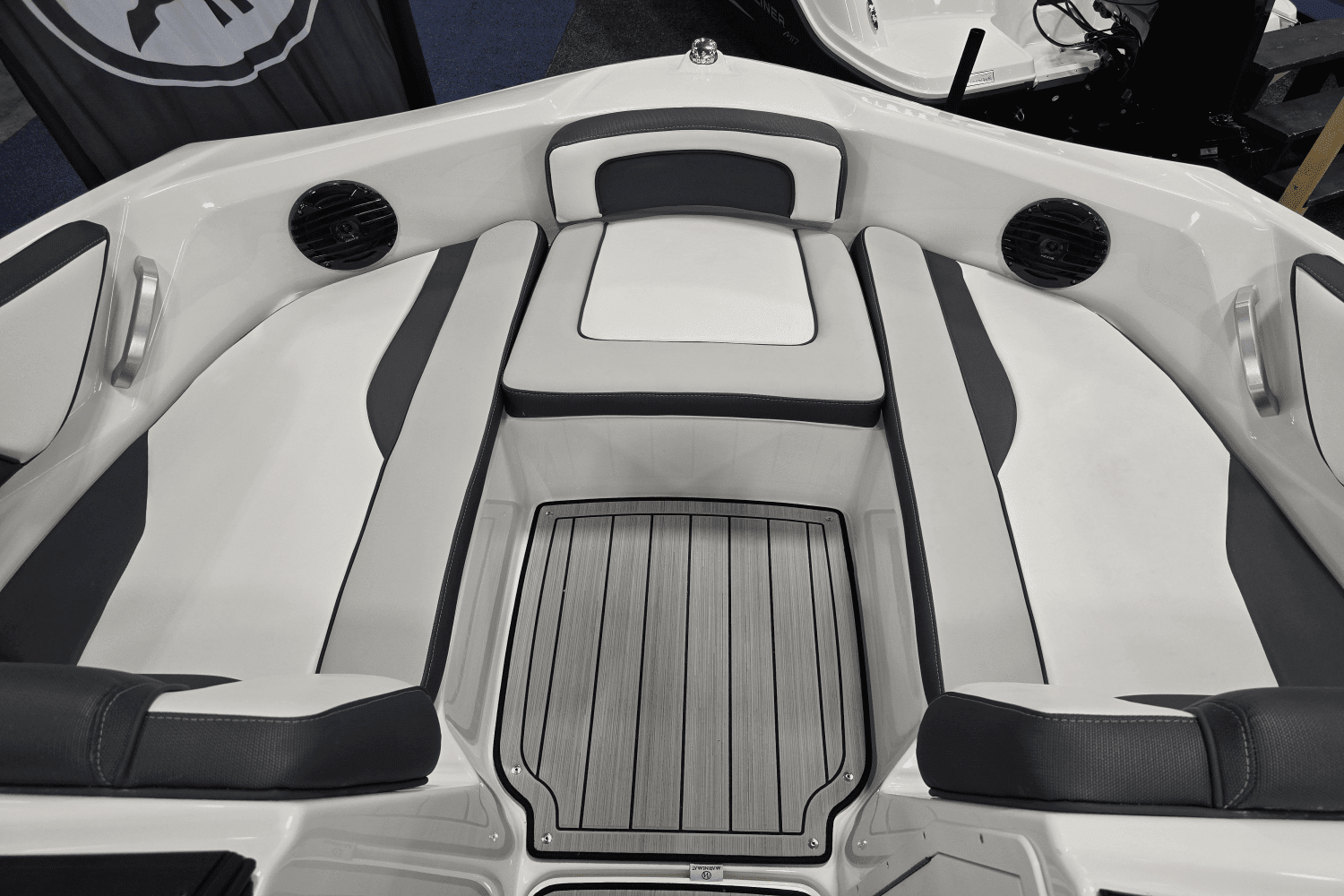 2025 Yamaha
                                                             195S Image Thumbnail #3