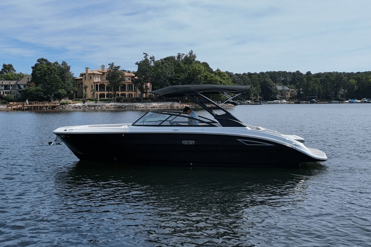 2025 Sea Ray SDX 270 Image Thumbnail #0