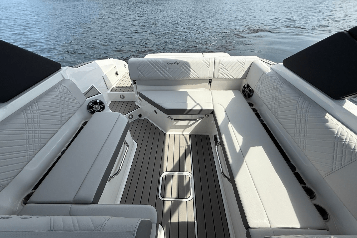 2025 Sea Ray SDX 270 Image Thumbnail #12