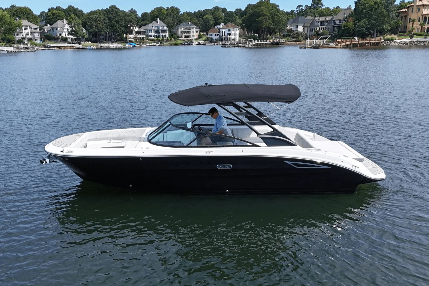 2025 Sea Ray SDX 270 Image Thumbnail #8