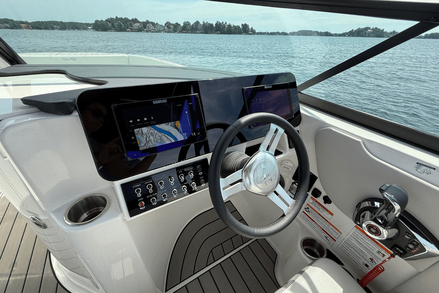 2025 Sea Ray SDX 270 Image Thumbnail #23