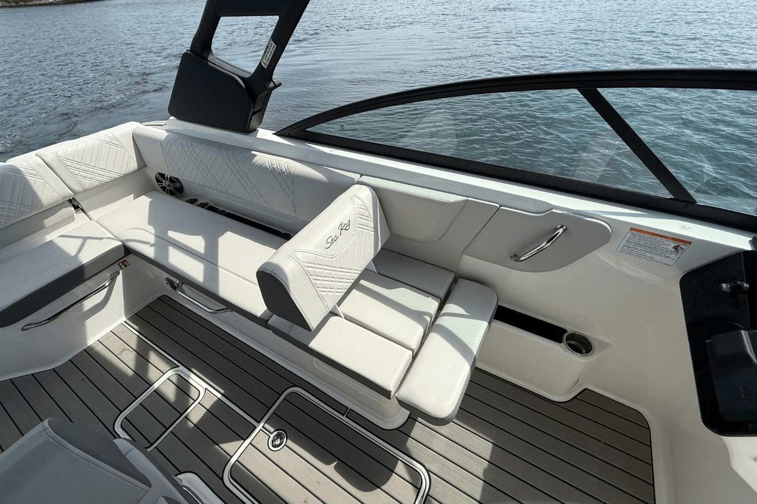 2025 Sea Ray SDX 270 Image Thumbnail #16