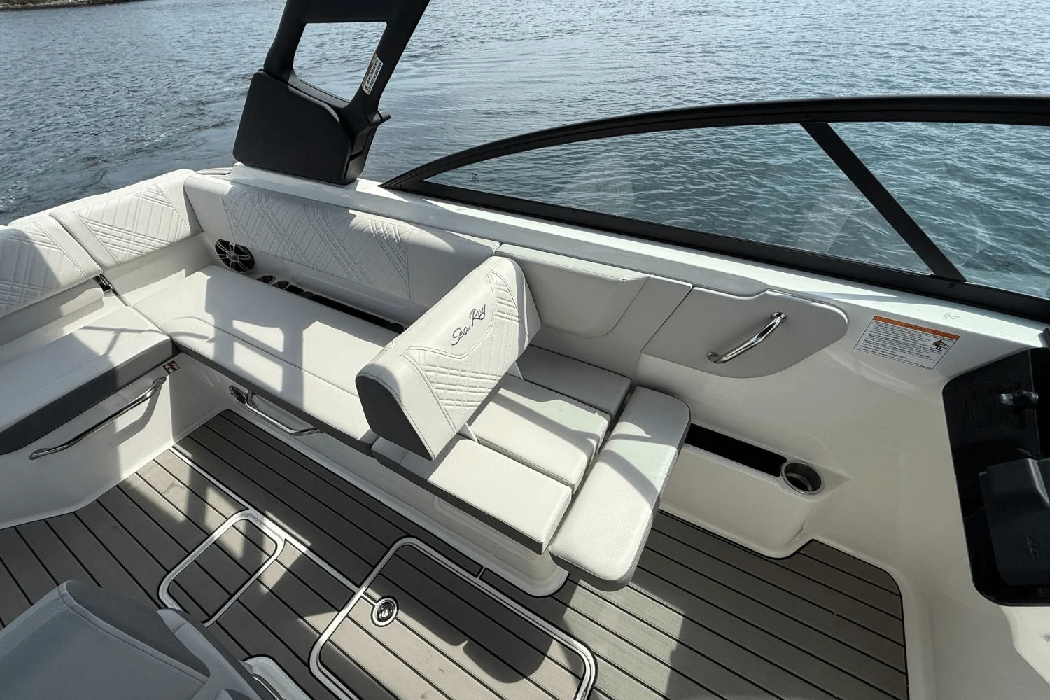 2025 Sea Ray SDX 270 Image Thumbnail #16