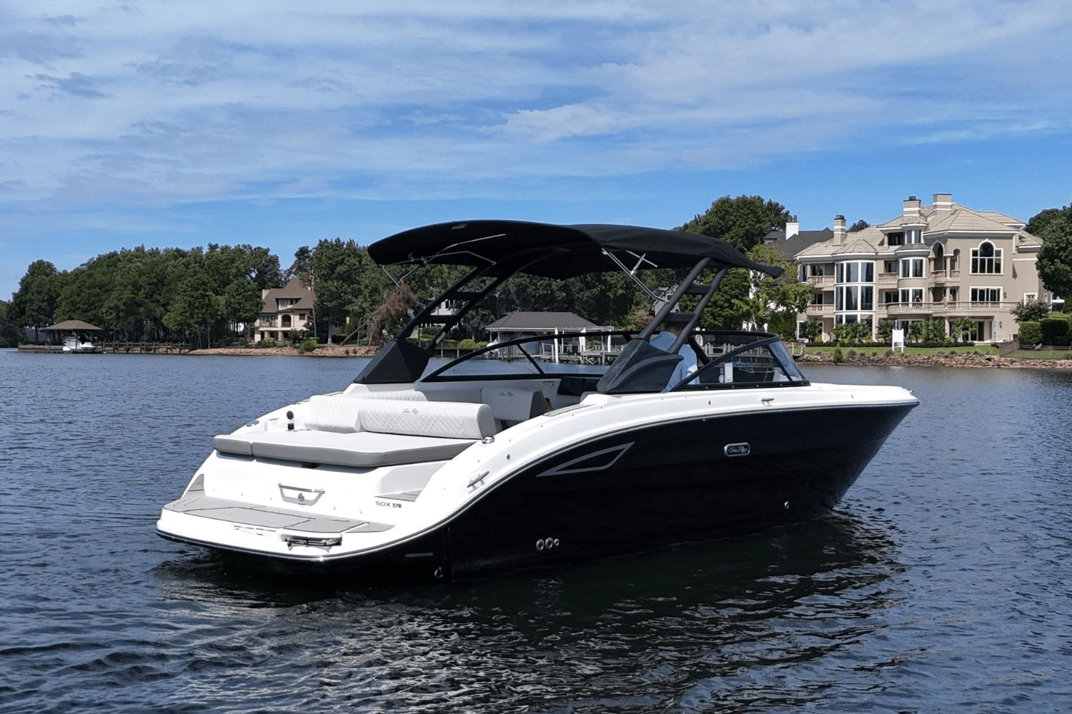 2025 Sea Ray SDX 270 Image Thumbnail #5