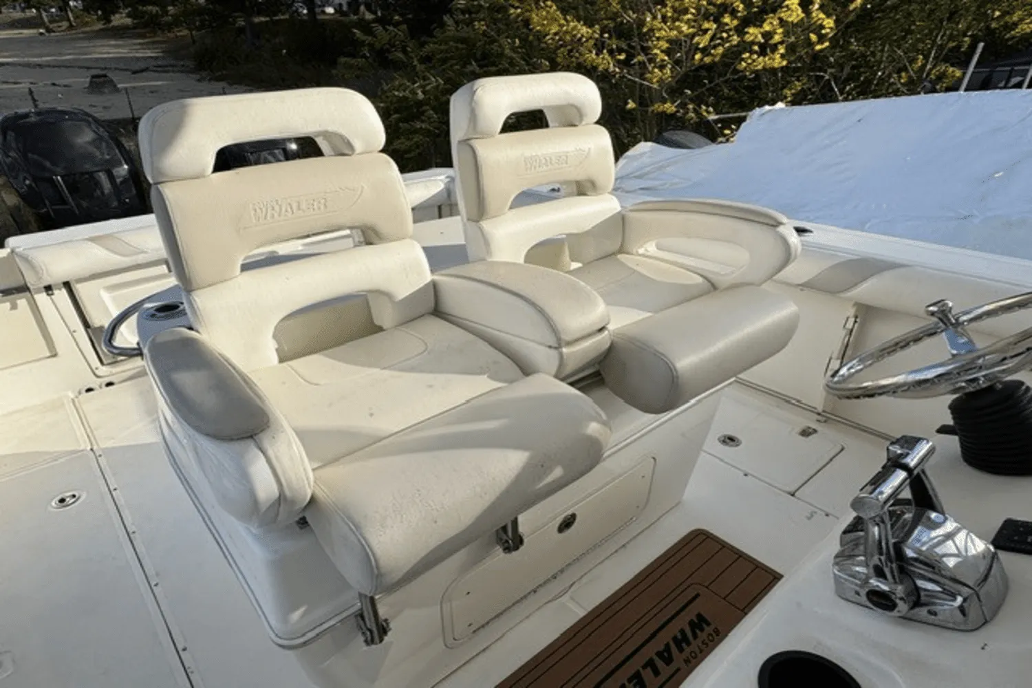2008 Boston Whaler 320 OUTRAGE CUDDY Image Thumbnail #14