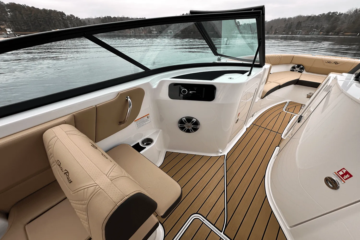 2025 Sea Ray 250 SDX Image Thumbnail #16