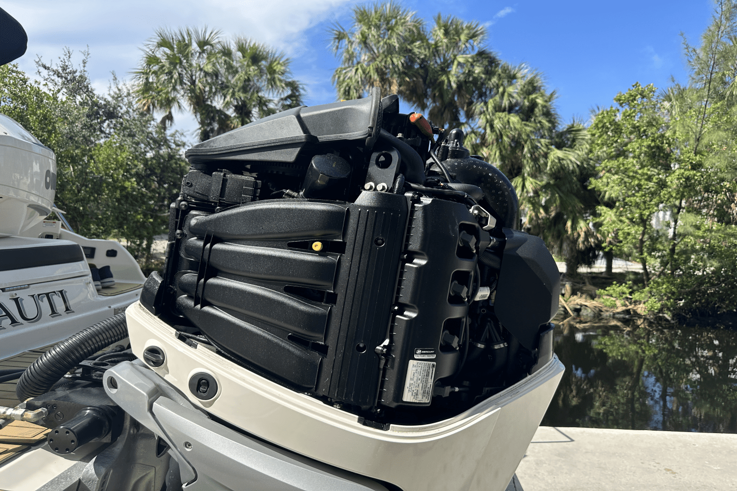 2019 Sea Ray 290 SDX OUTBOARD Image Thumbnail #24