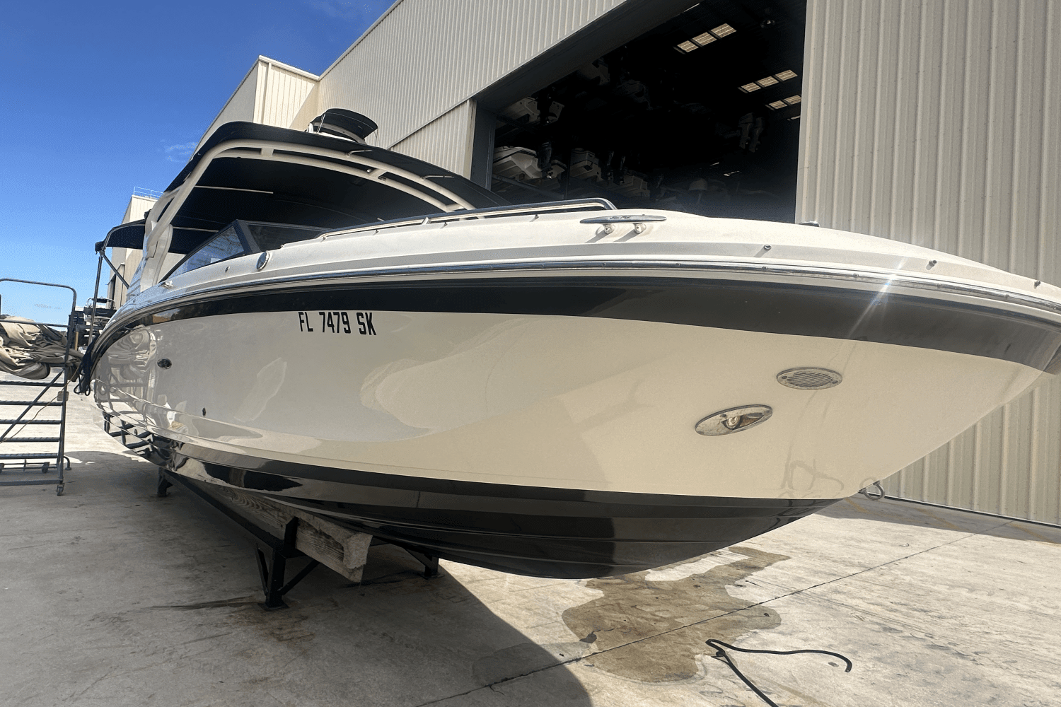 2019 Sea Ray 290 SDX OUTBOARD Image Thumbnail #2