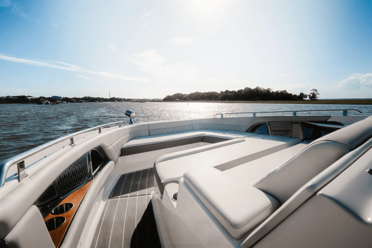 2023 Sea Ray 370 SUNDANCER OUTBOARD Image Thumbnail #25