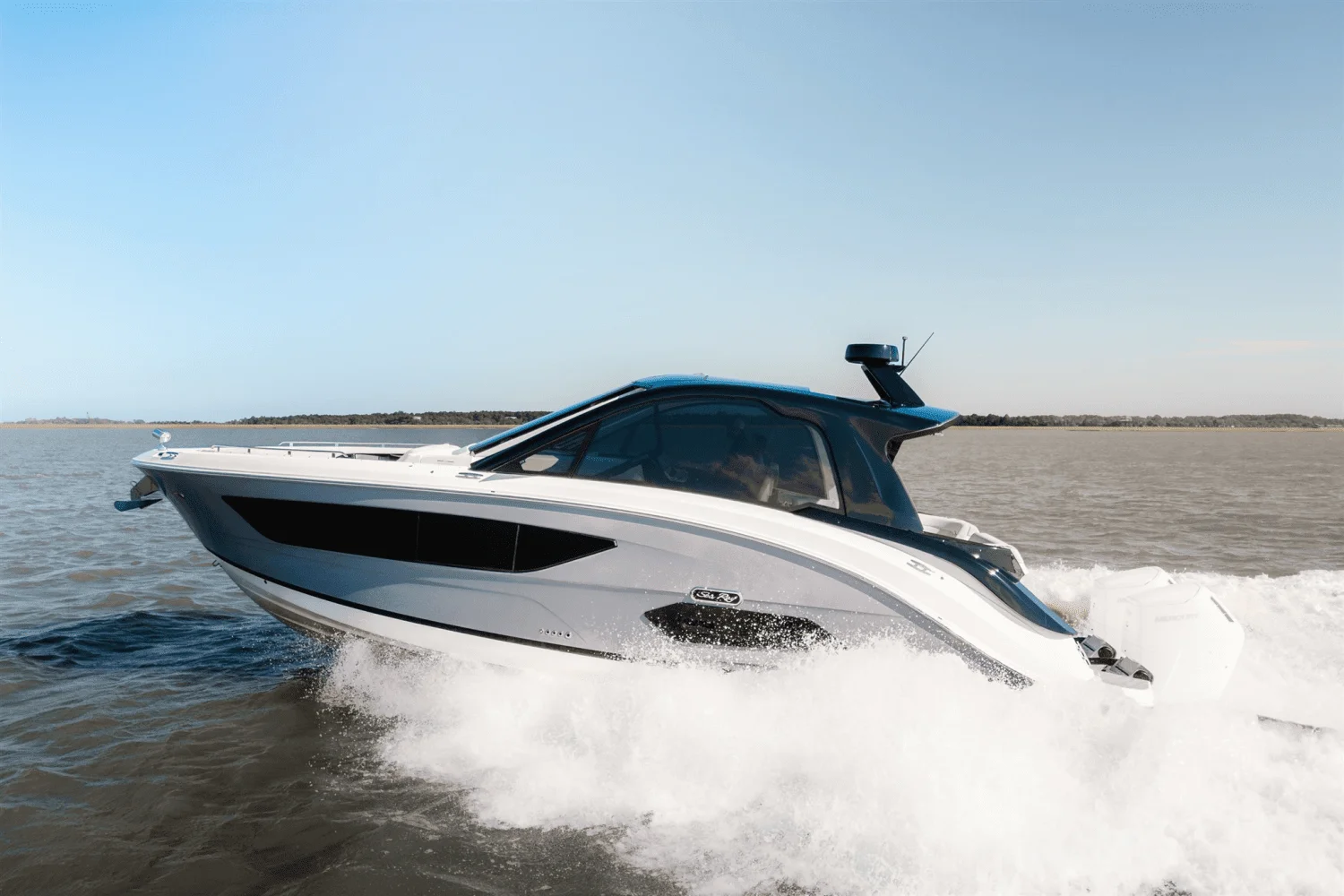 2023 Sea Ray 370 SUNDANCER OUTBOARD Image Thumbnail #1