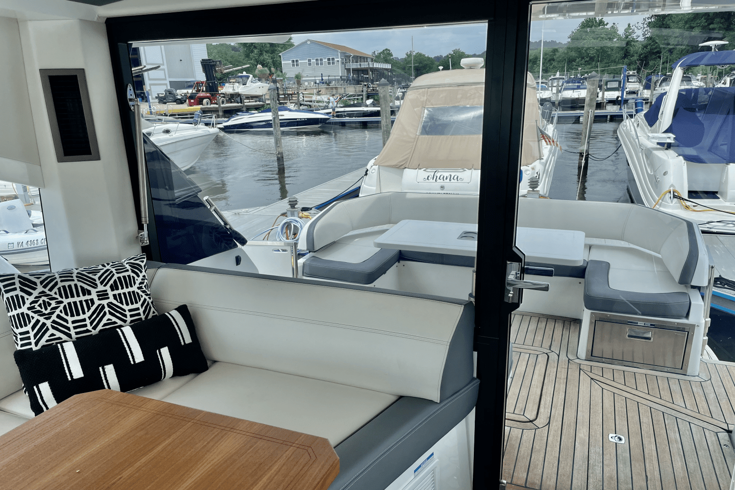 2019 Galeon 425 HTS Image Thumbnail #10