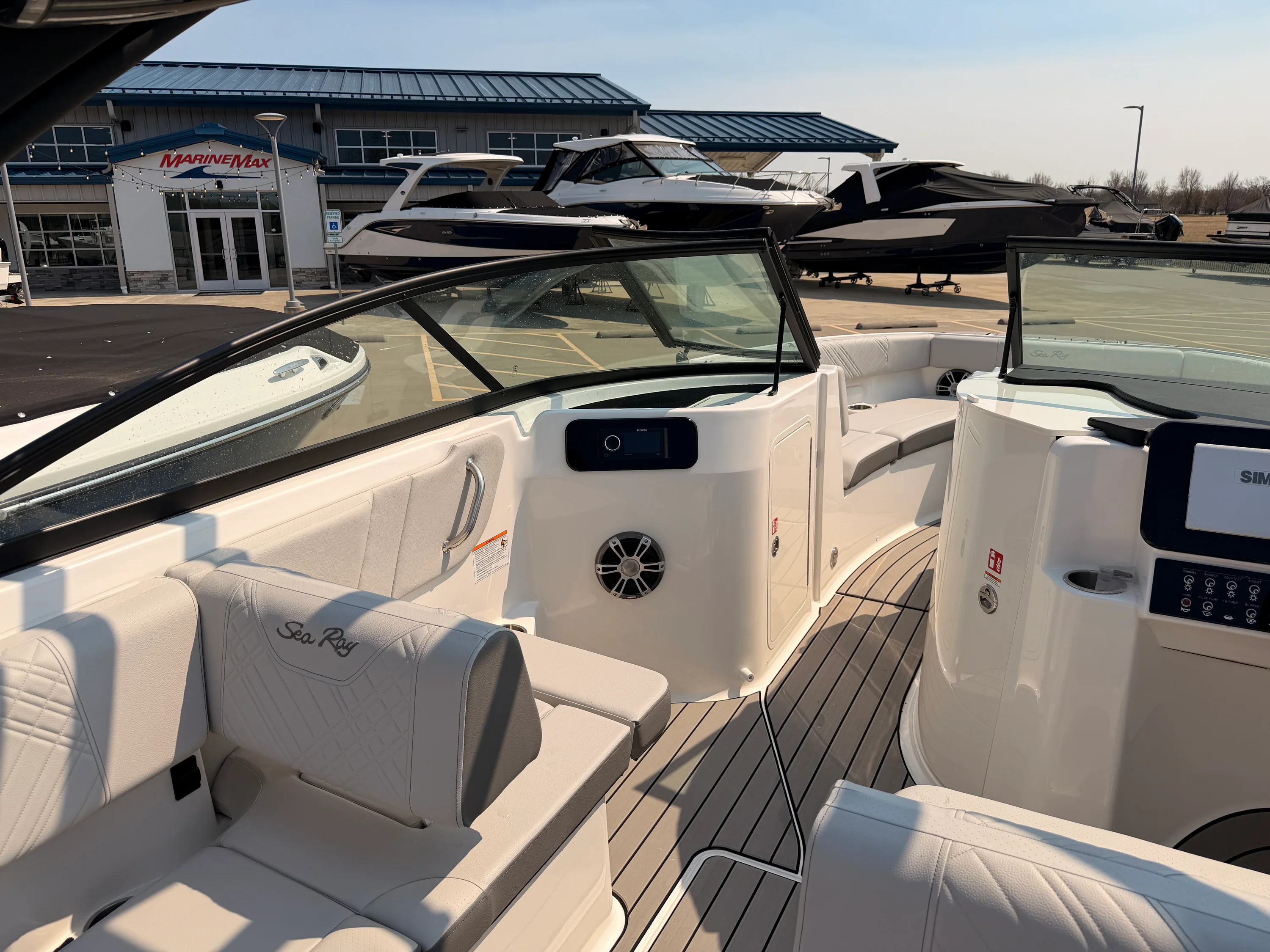 2025 Sea Ray SDX 250 Surf Image Thumbnail #17