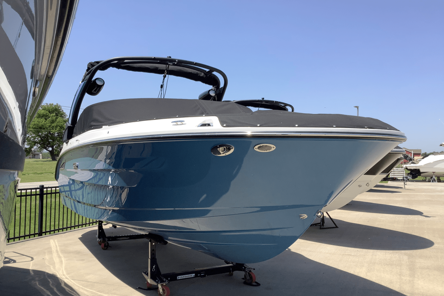 2025 Sea Ray SDX 250 Surf Image Thumbnail #1