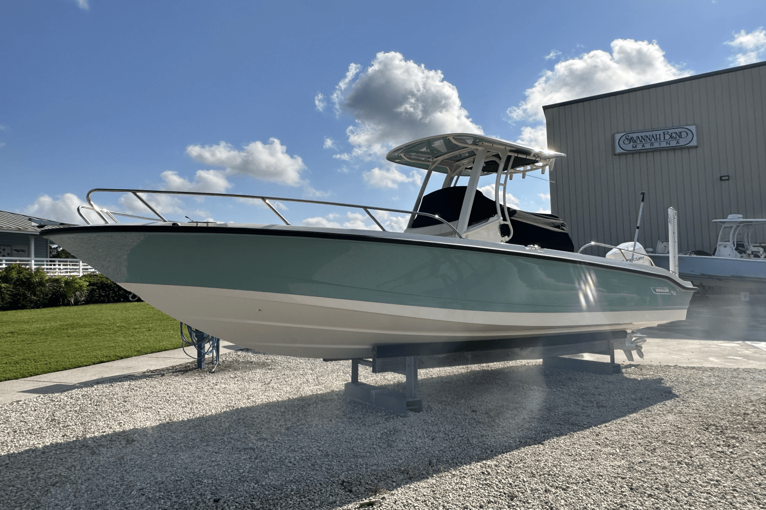 2024 Boston Whaler 25 DAUNTLESS Image Thumbnail #2