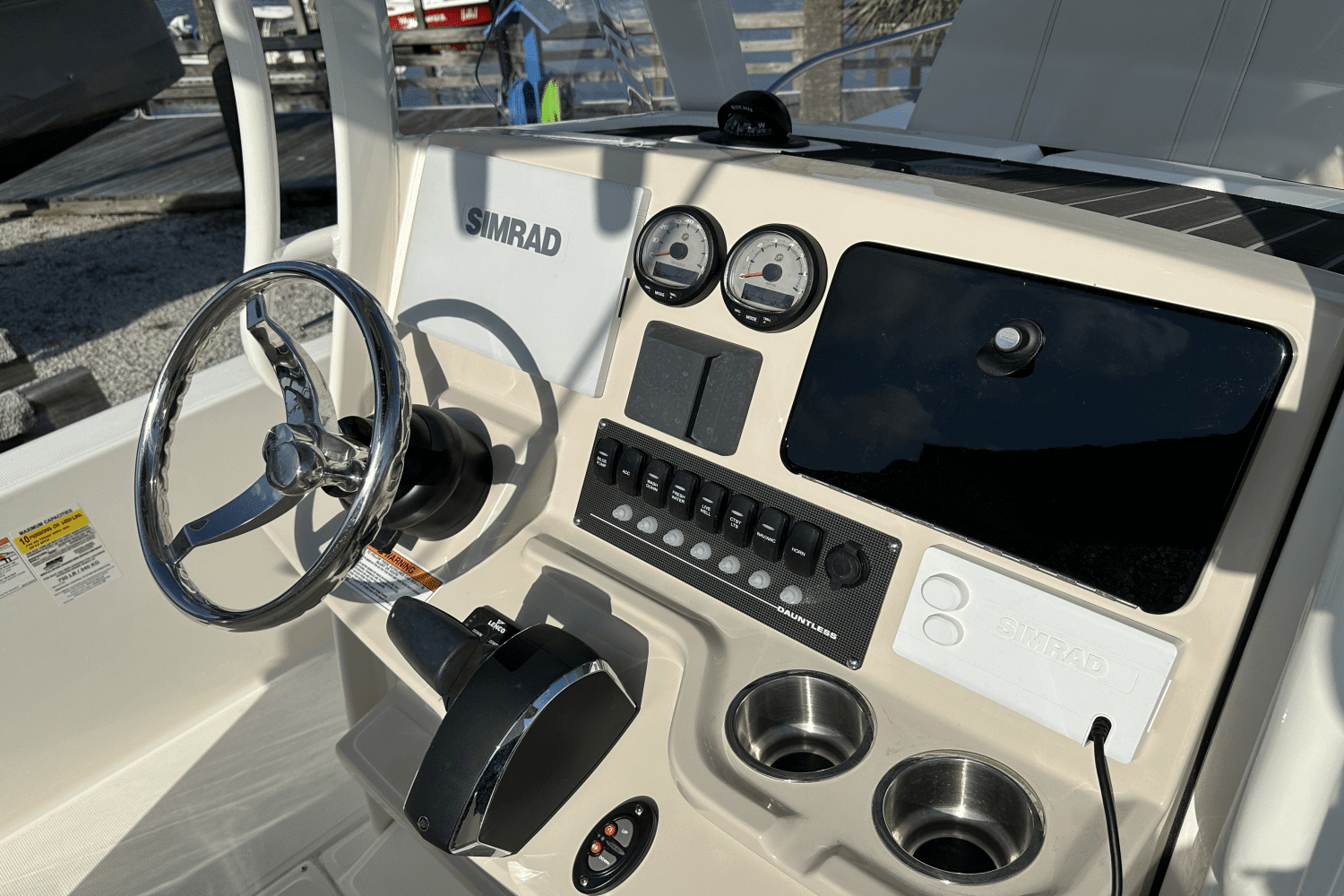 2024 Boston Whaler 25 DAUNTLESS Image Thumbnail #13