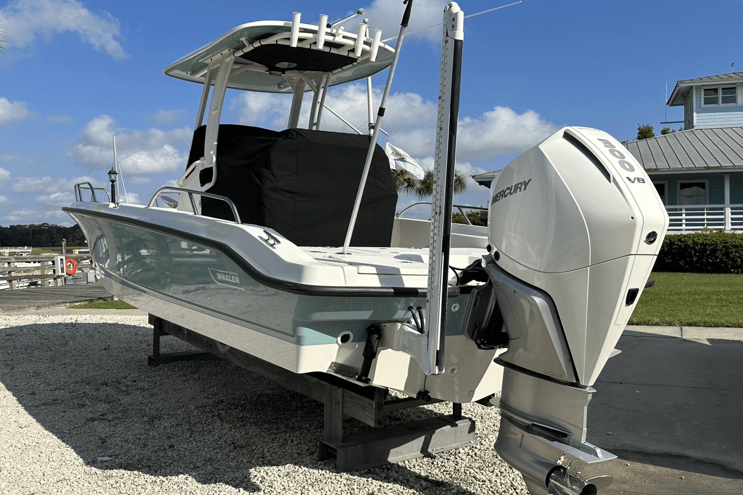 2024 Boston Whaler 25 DAUNTLESS Image Thumbnail #5