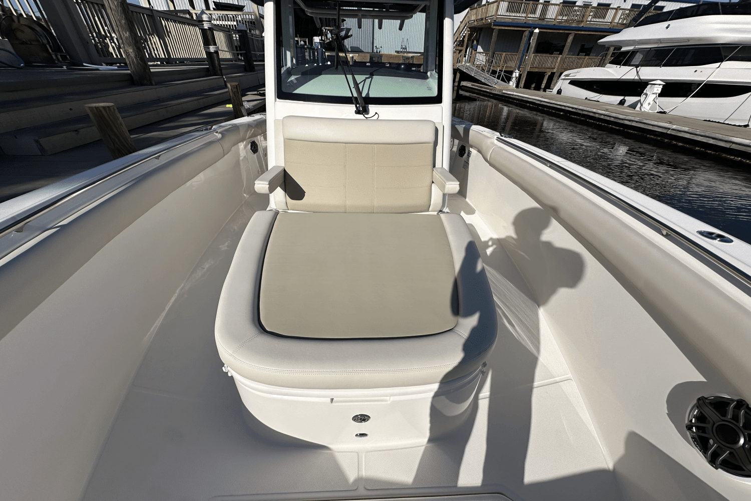 2024 Boston Whaler 330 OUTRAGE Image Thumbnail #22