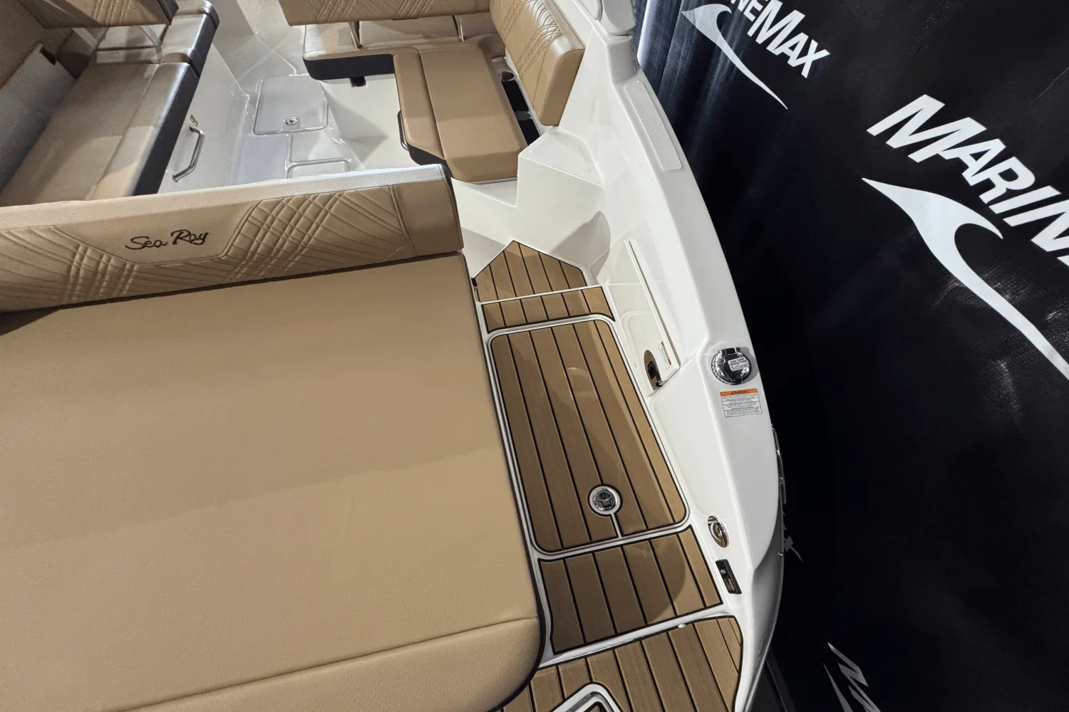 2025 Sea Ray SDX 270 Image Thumbnail #7