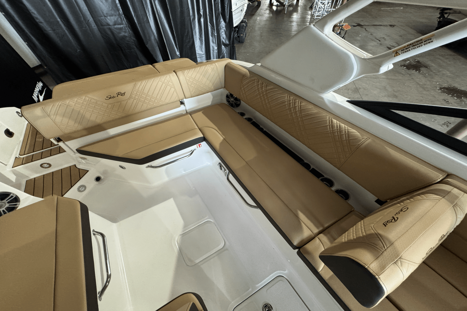 2025 Sea Ray SDX 270 Image Thumbnail #11