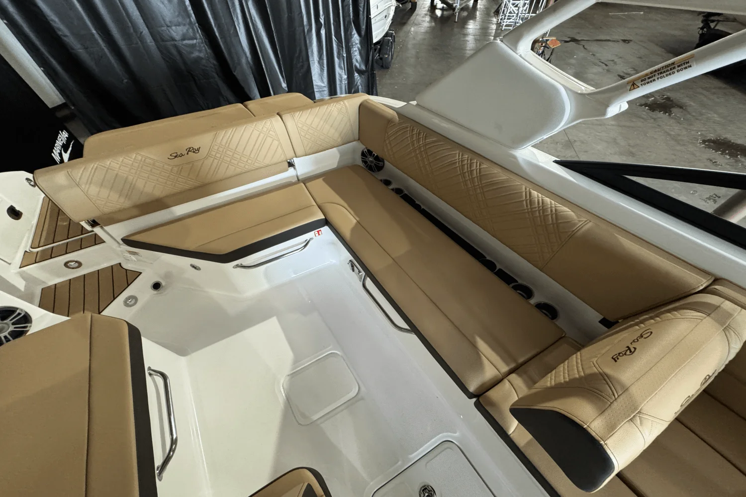 2025 Sea Ray SDX 270 Image Thumbnail #11