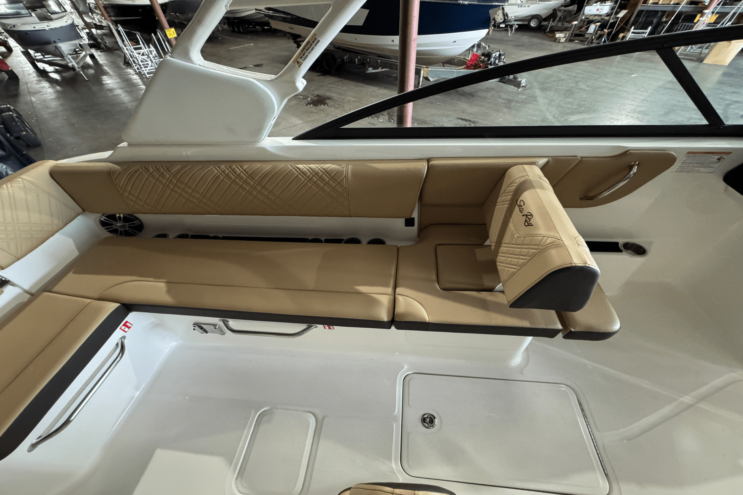 2025 Sea Ray SDX 270 Image Thumbnail #12