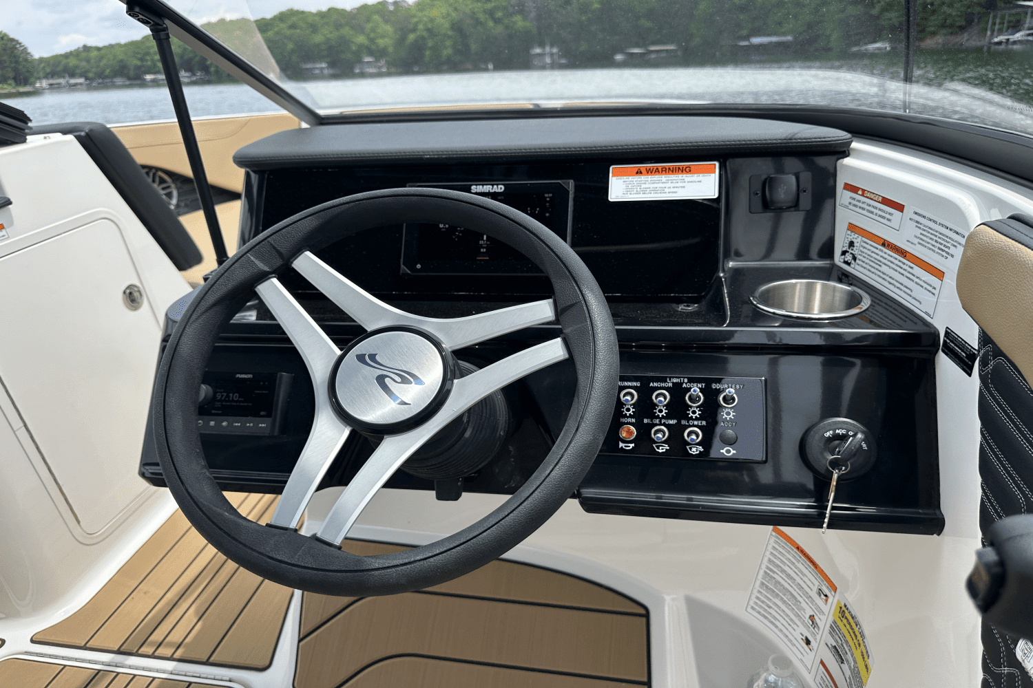 2025 Sea Ray SPX 190 Image Thumbnail #21