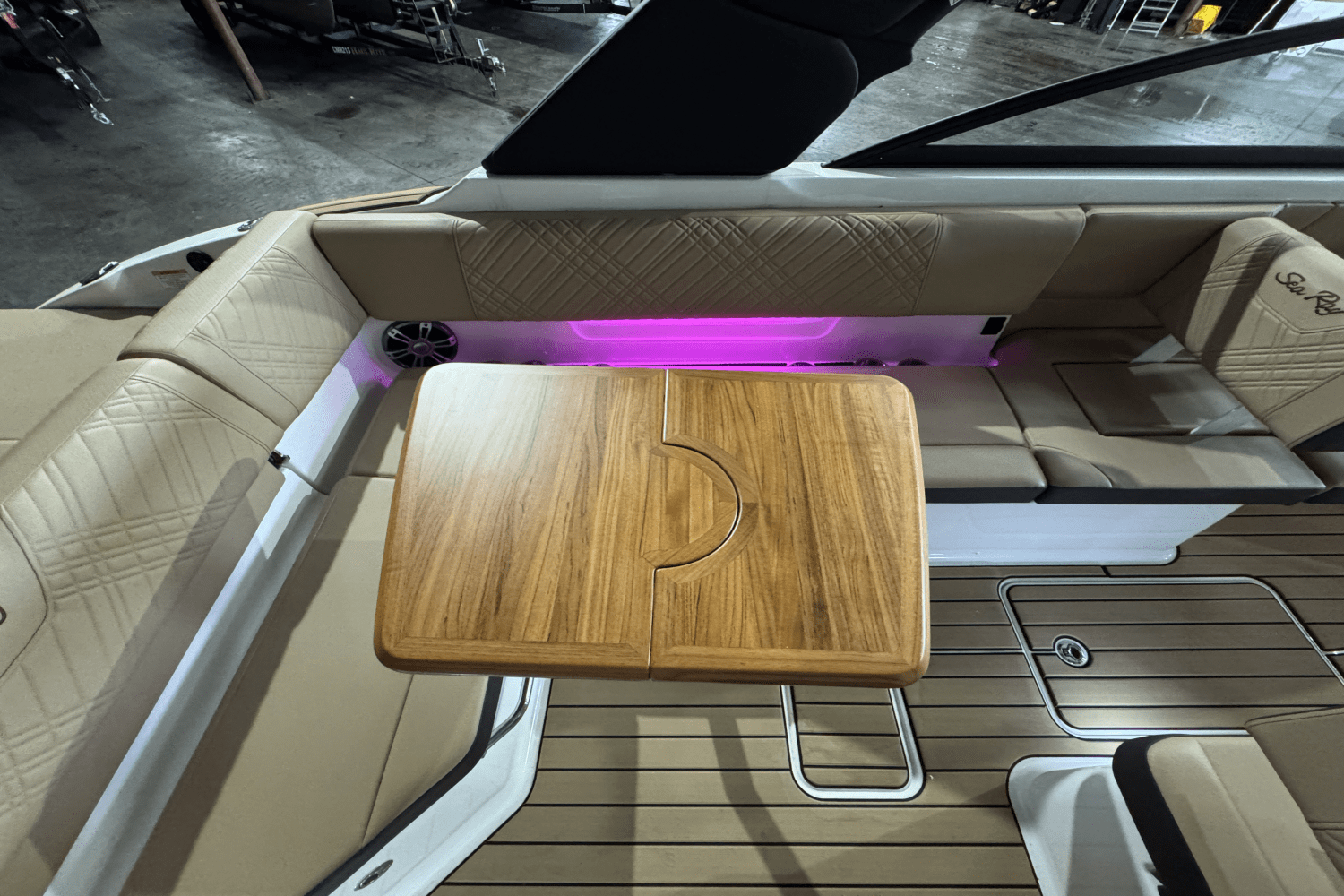 2025 Sea Ray SDX 270 Image Thumbnail #18