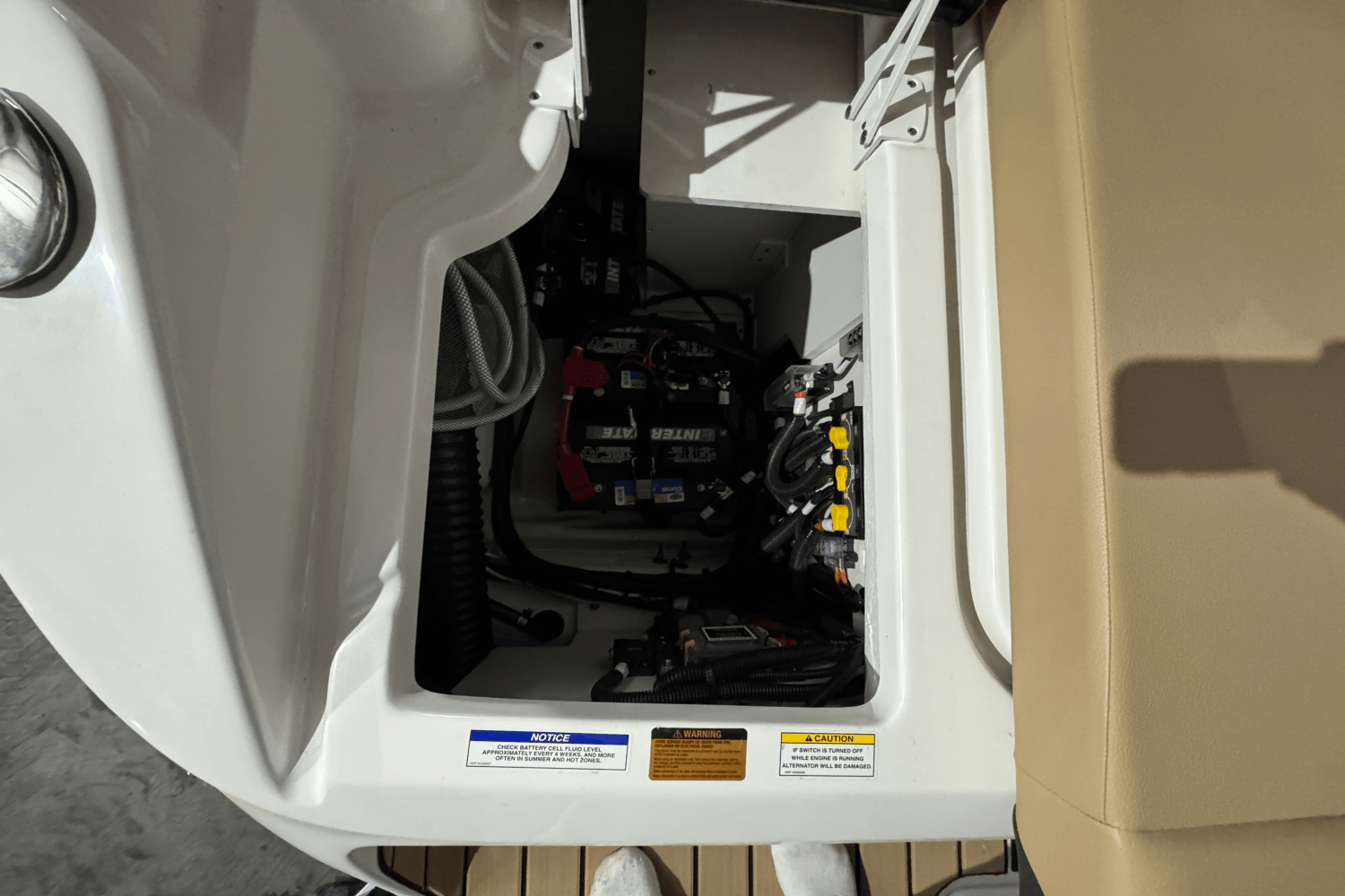 2025 Sea Ray SDX 270 Image Thumbnail #10